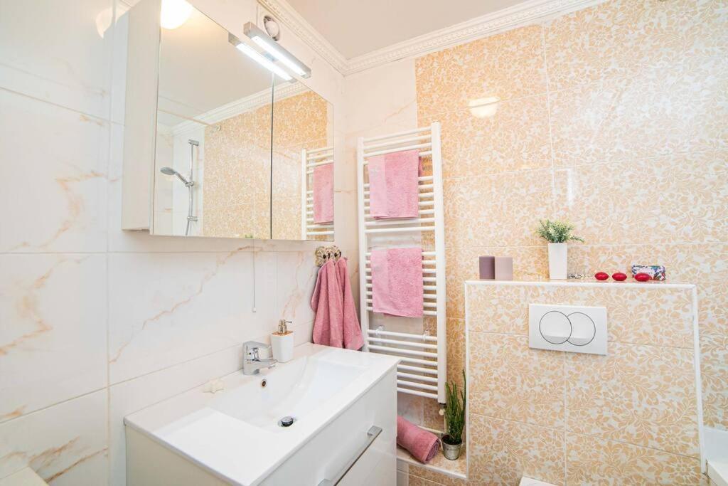 Sunny Day -Arena Zagreb , 2 Bathrooms, 102M², Ngoại thất bức ảnh